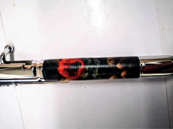 Remembrance poppy pen